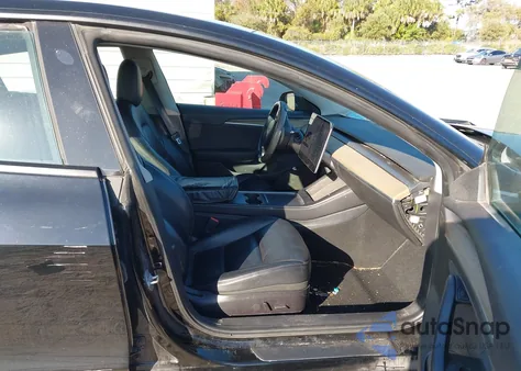 2021 Tesla Model 3 Long Range Dual Motor All-Wheel Drive z USA, uszkodzony, nr VIN 5YJ3E1EB0MF035529